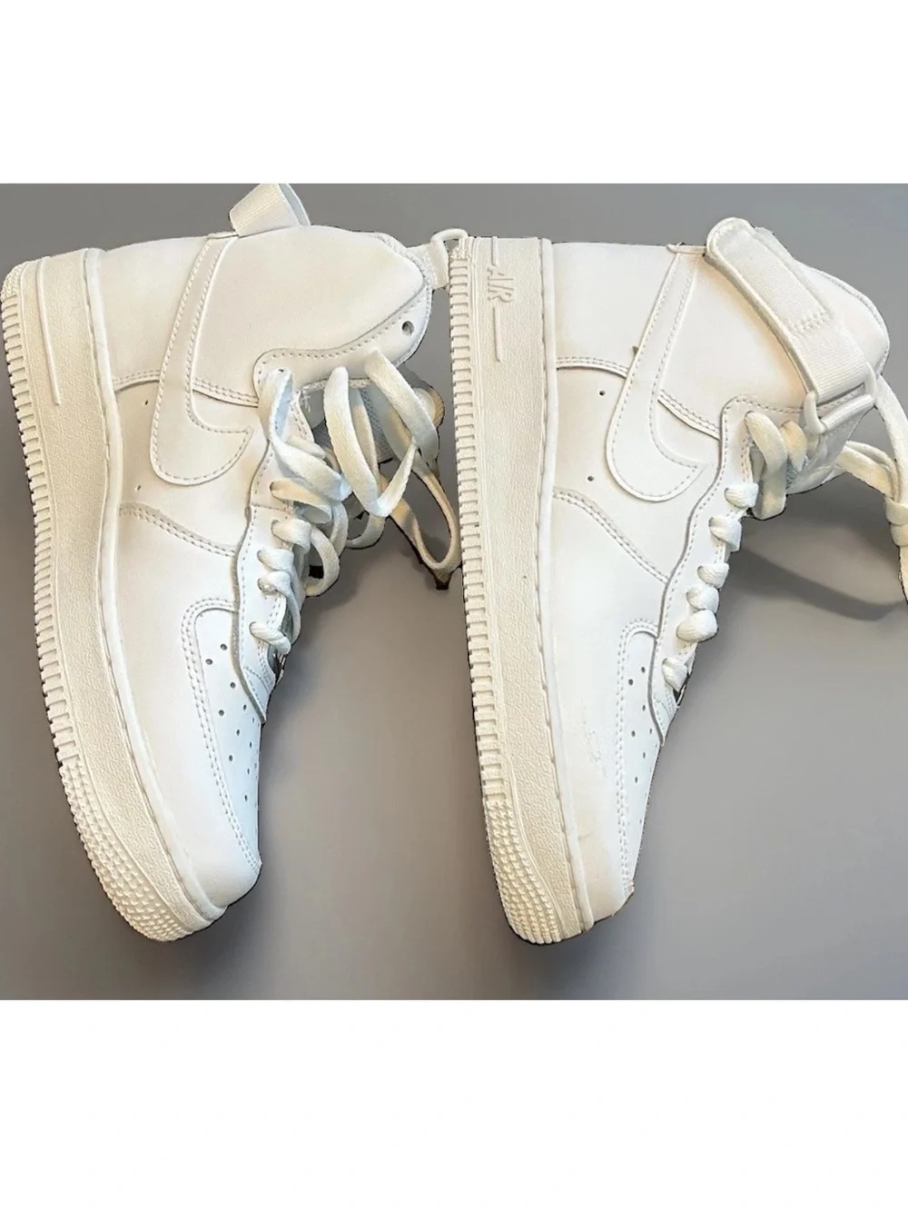 Nike Air Force 1 High LE (GS) White Leather Hi-Top Air Sneakers size 7Y